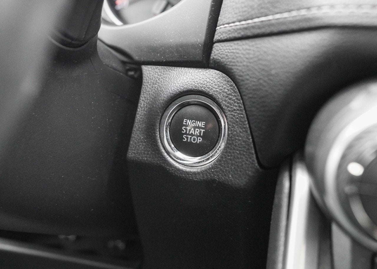 2019 Toyota RAV4 *XLE PREMIUM*