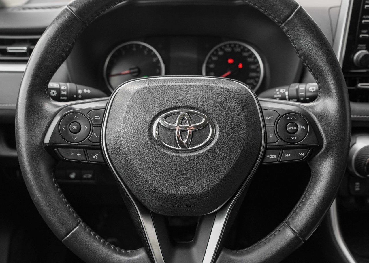 2019 Toyota RAV4 *XLE PREMIUM*