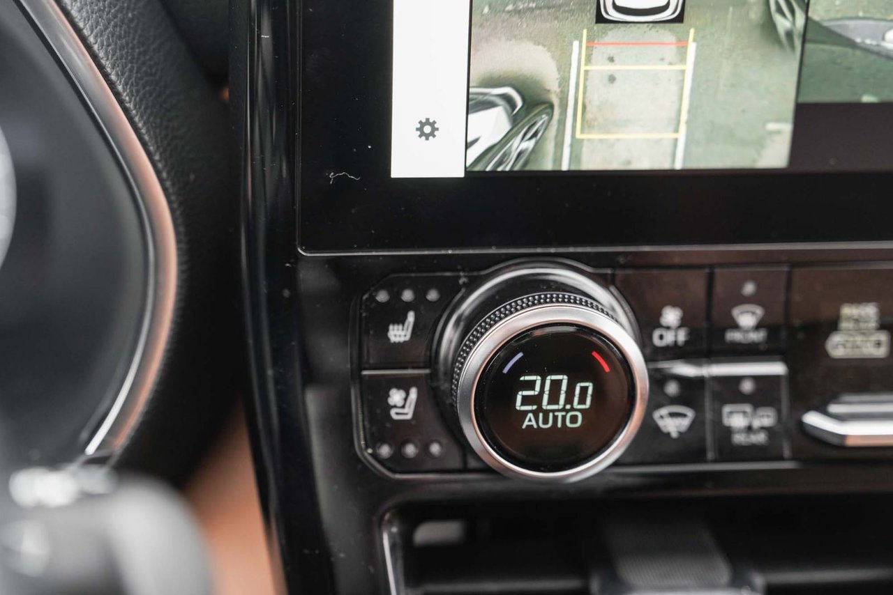 2023 Toyota Highlander Hybrid PLATINUM