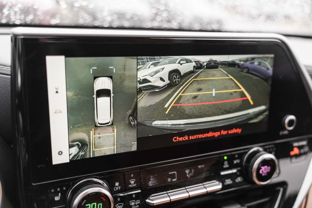 2023 Toyota Highlander Hybrid PLATINUM