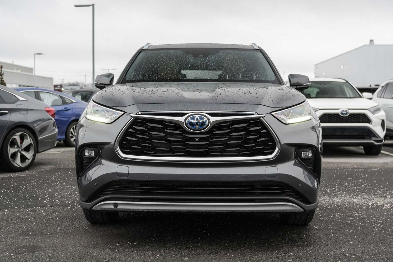 2023 Toyota Highlander Hybrid PLATINUM