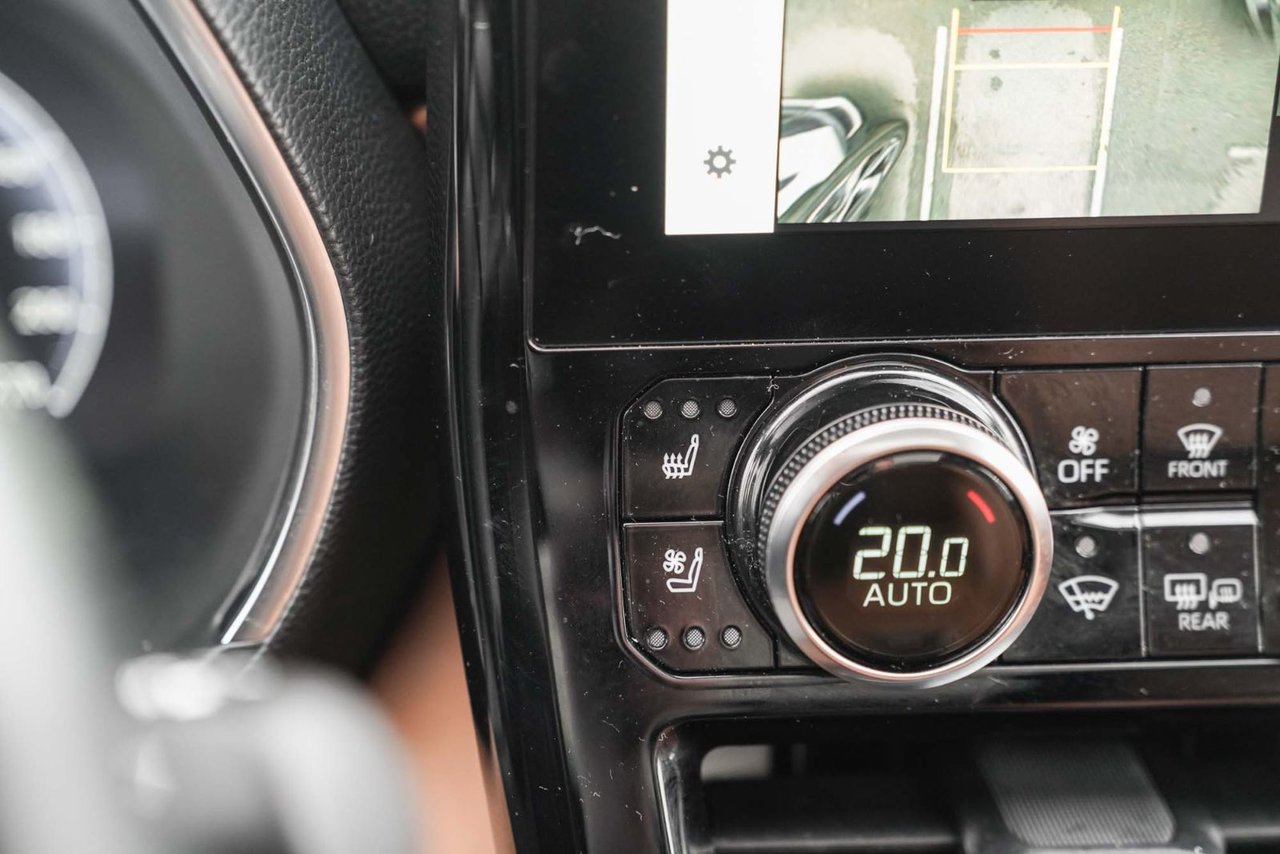 2023 Toyota Highlander Hybrid PLATINUM