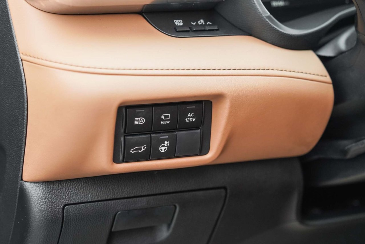 2023 Toyota Highlander Hybrid PLATINUM