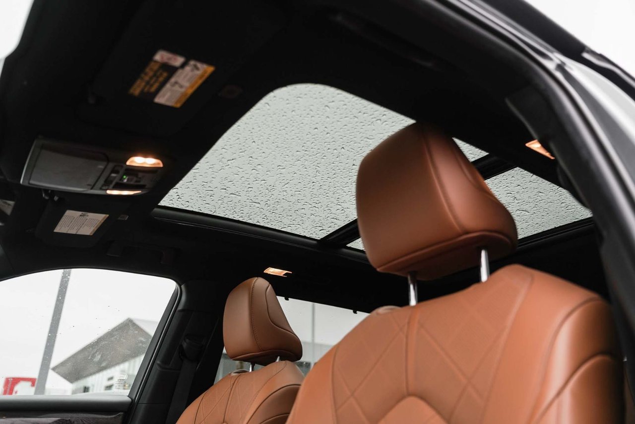 2023 Toyota Highlander Hybrid PLATINUM