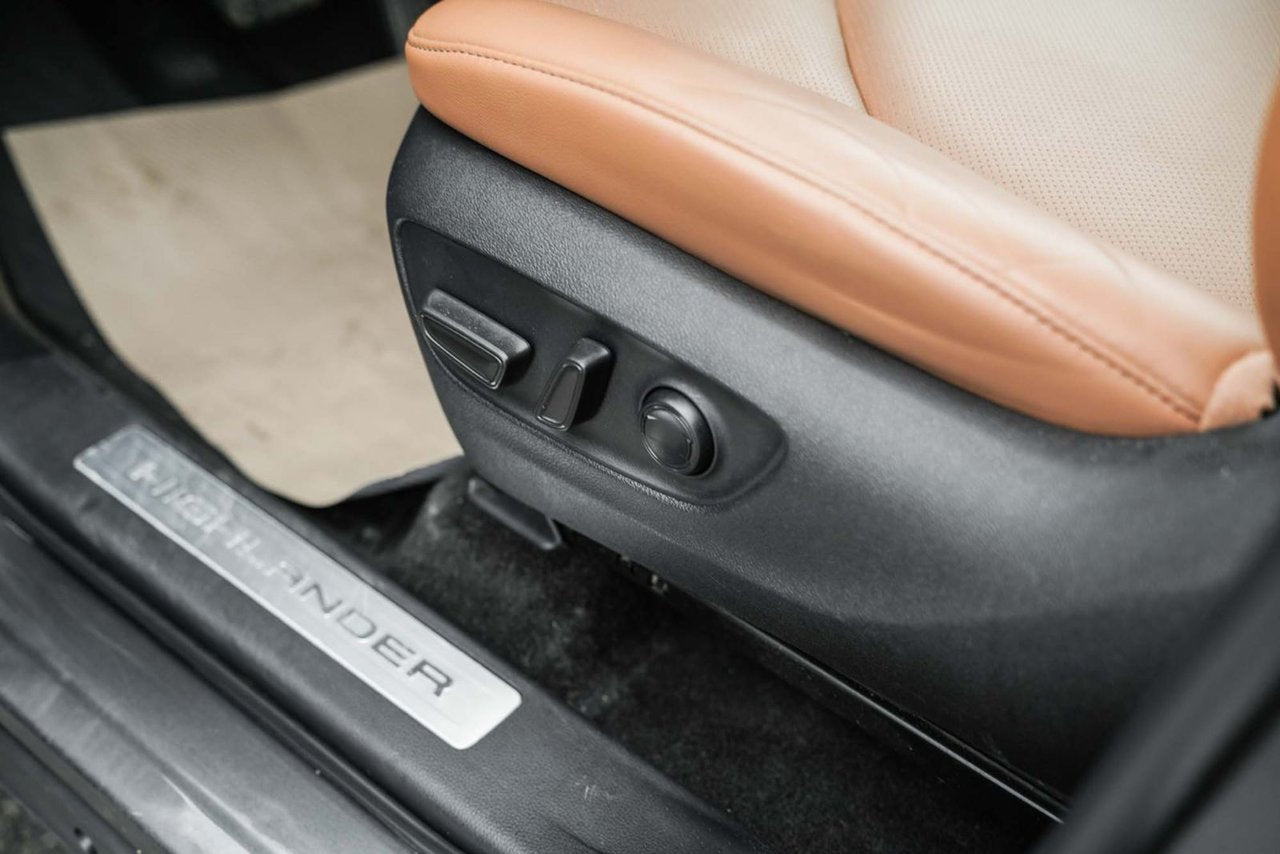 2023 Toyota Highlander Hybrid PLATINUM