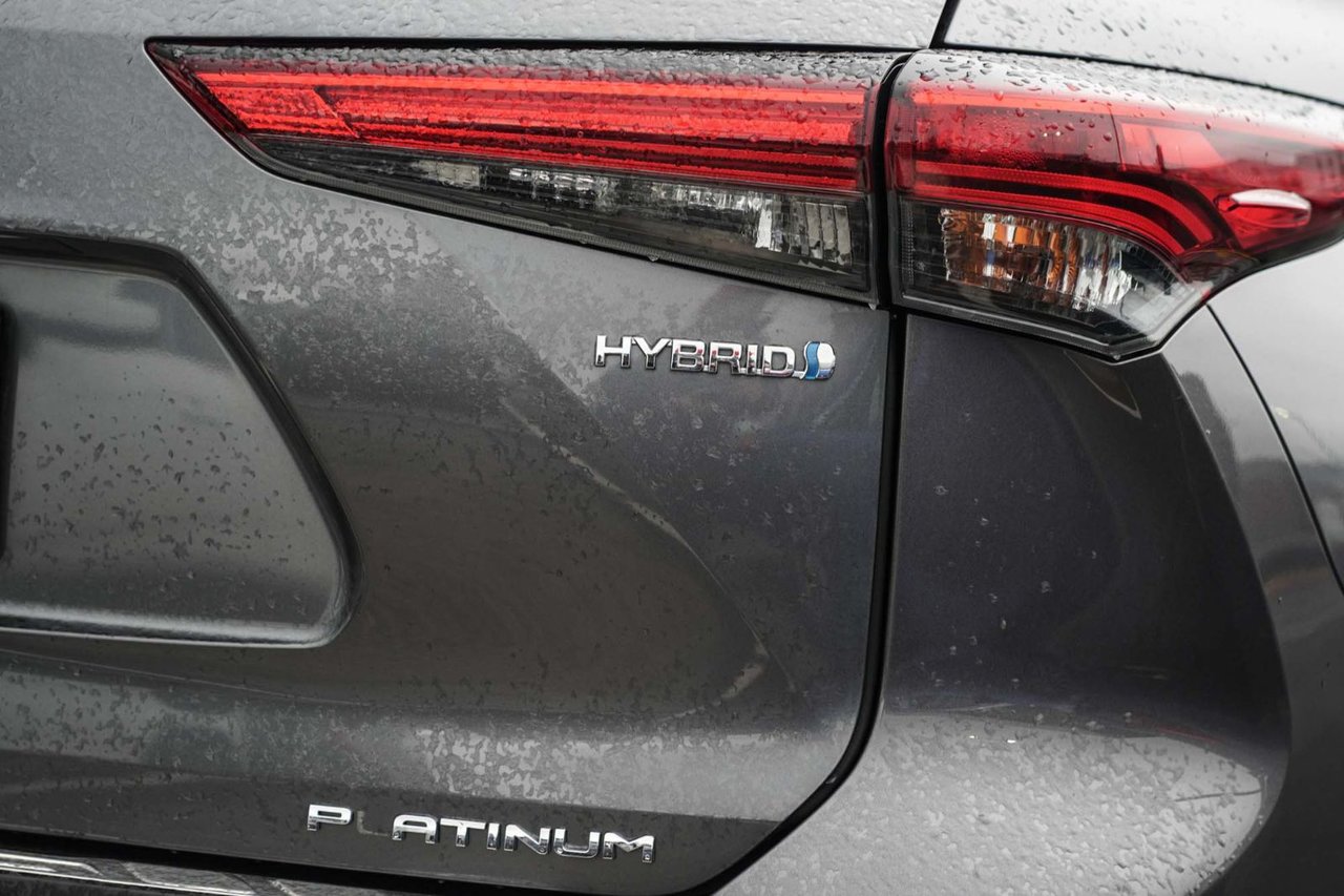2023 Toyota Highlander Hybrid PLATINUM