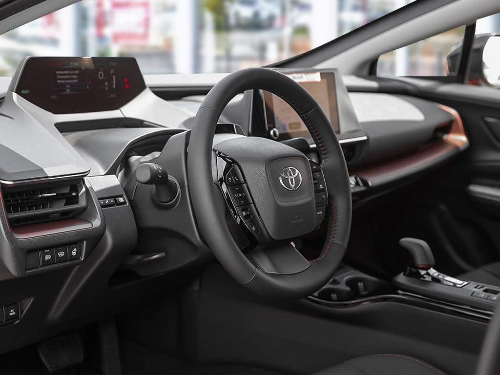 2026 Toyota Prius Plug-in Hybrid SE