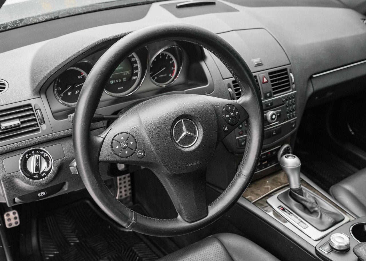 2010 Mercedes-Benz C-Class **C350 4 MATIC**