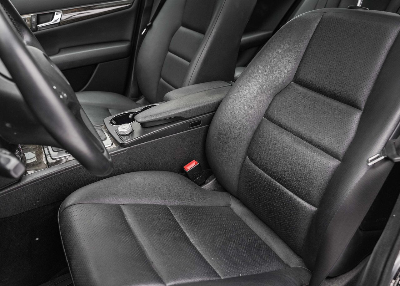 2010 Mercedes-Benz C-Class **C350 4 MATIC**