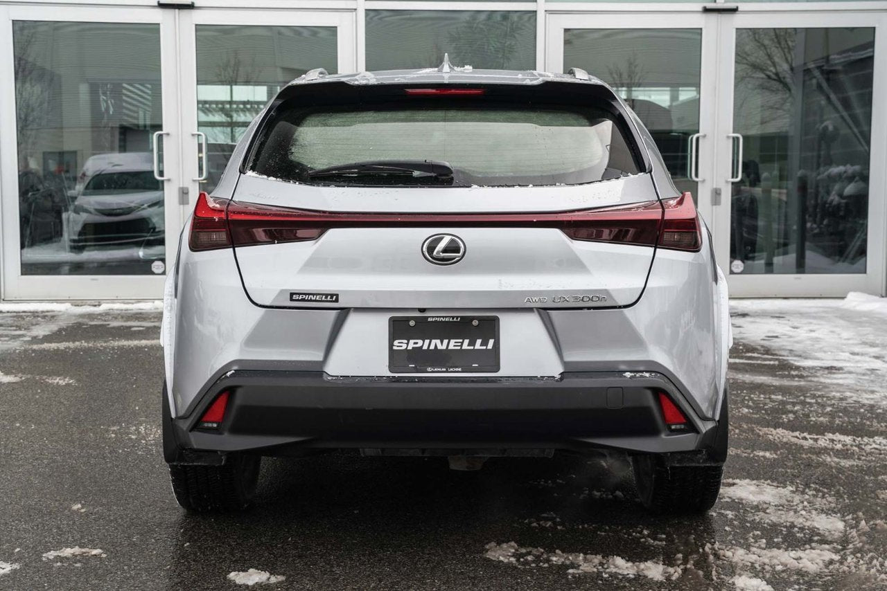 2025 Lexus UX 300h PREMIUM HYBRIDE BAS KM CUIR TOIT