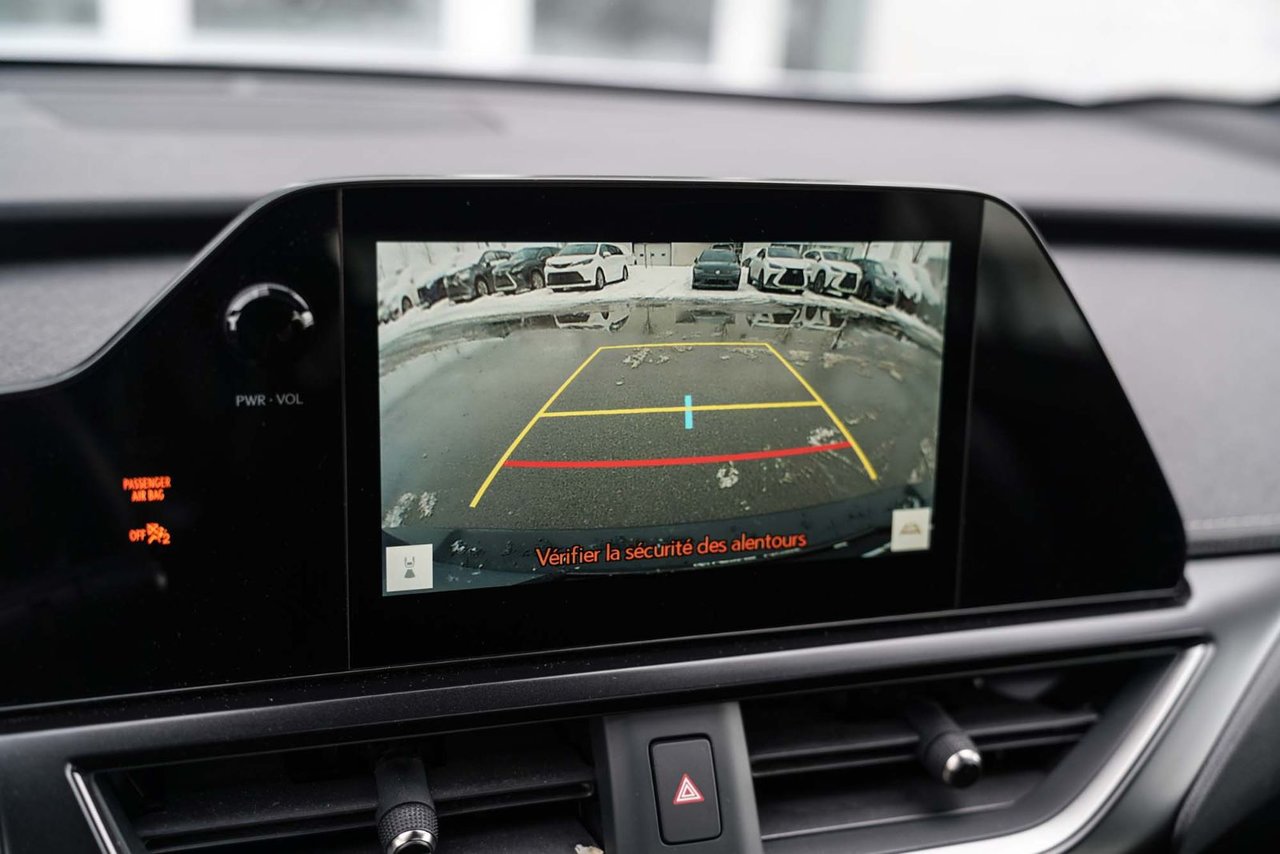 2025 Lexus UX 300h PREMIUM HYBRIDE BAS KM CUIR TOIT