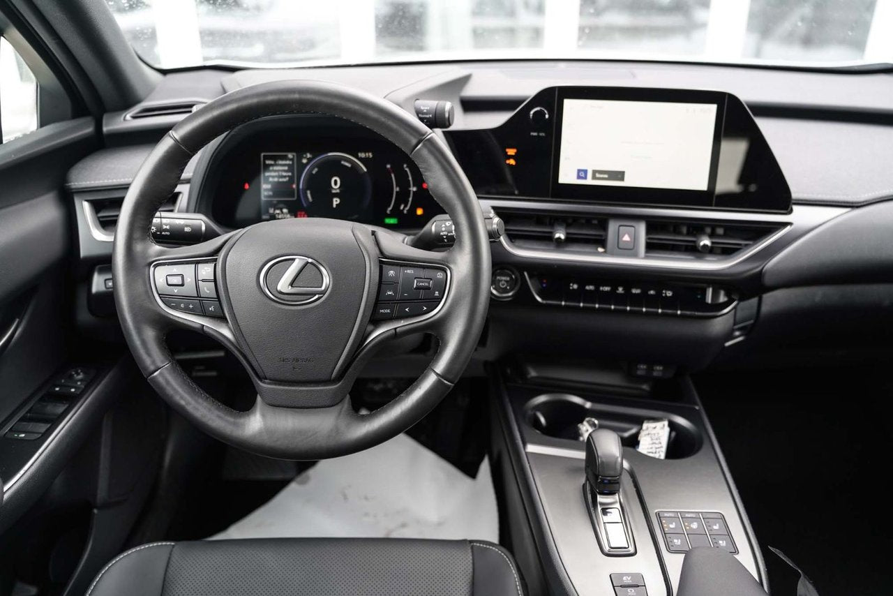 2025 Lexus UX 300h PREMIUM HYBRIDE BAS KM CUIR TOIT