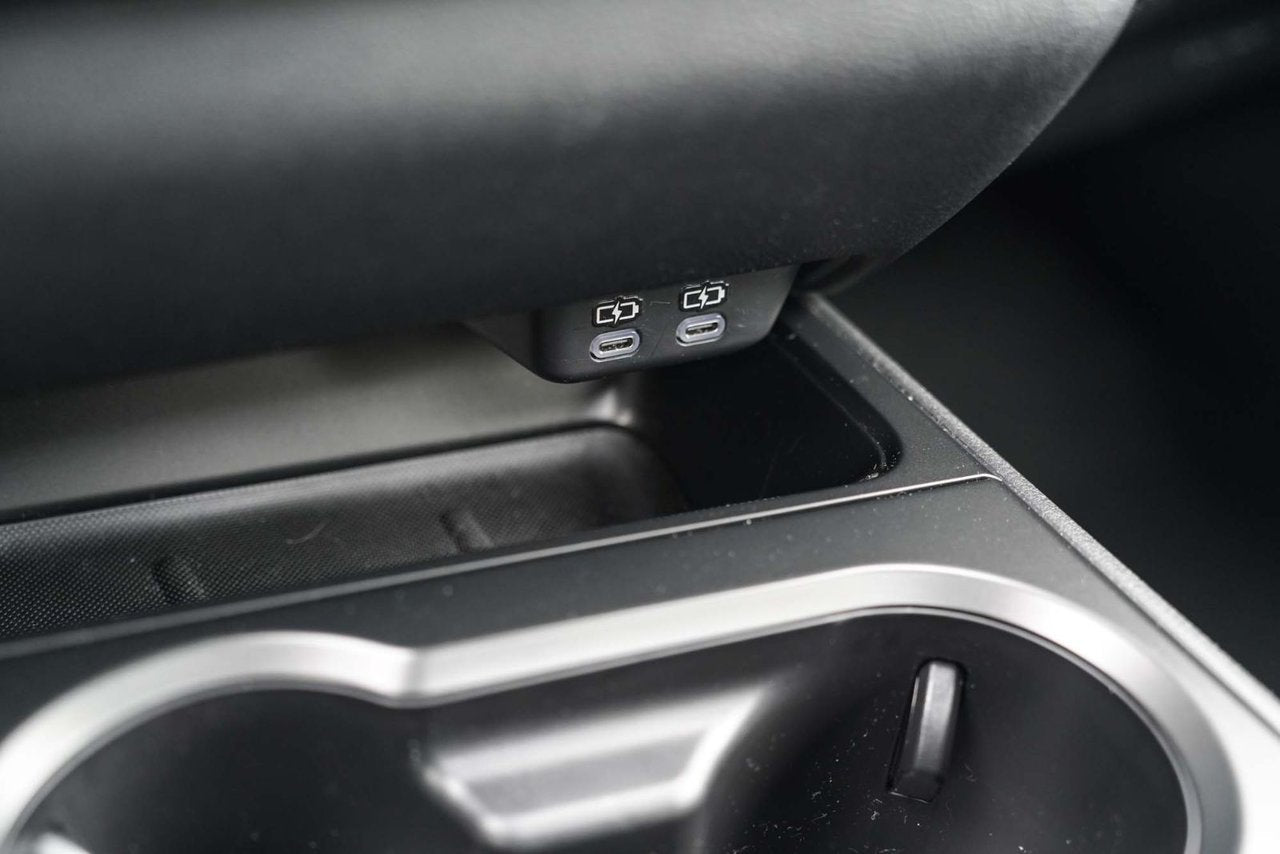 2025 Lexus UX 300h PREMIUM HYBRIDE BAS KM CUIR TOIT