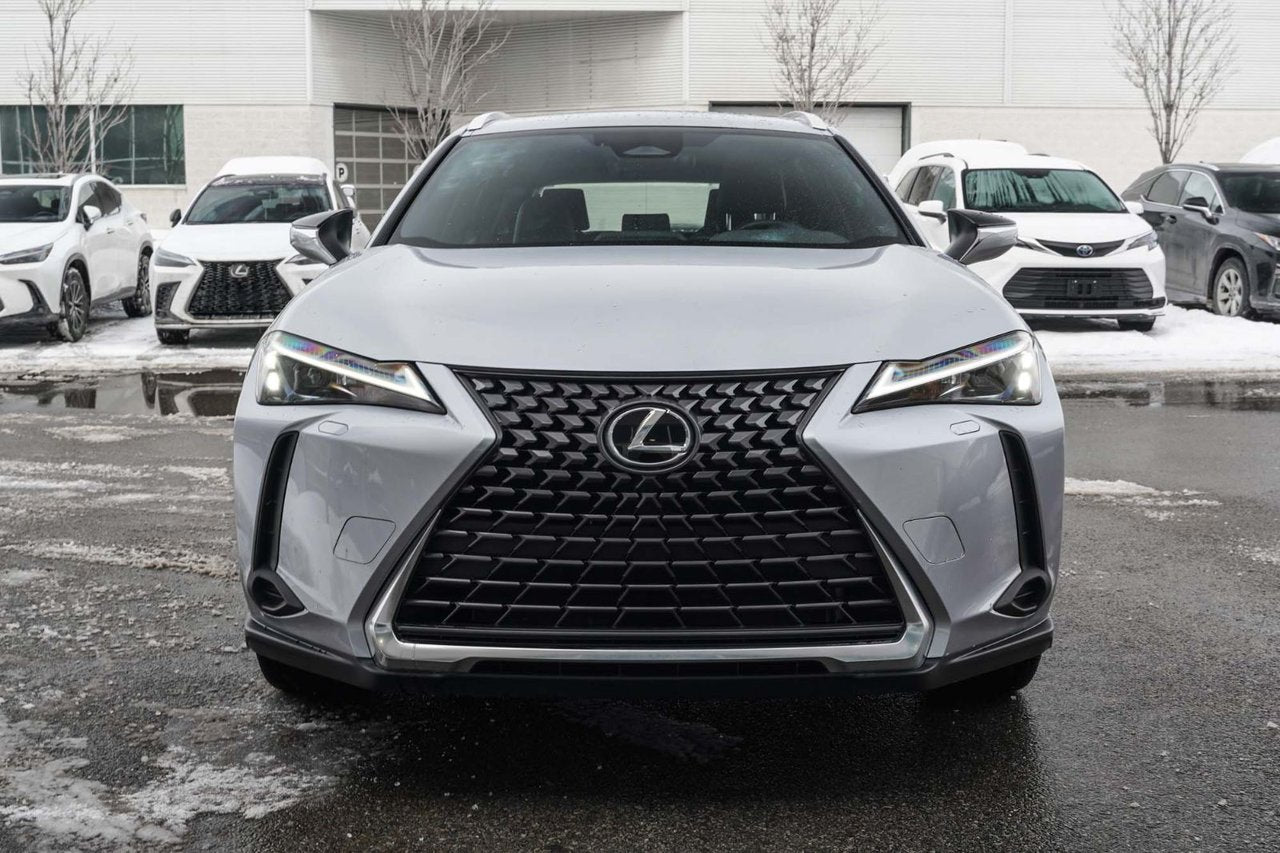 2025 Lexus UX 300h PREMIUM HYBRIDE BAS KM CUIR TOIT