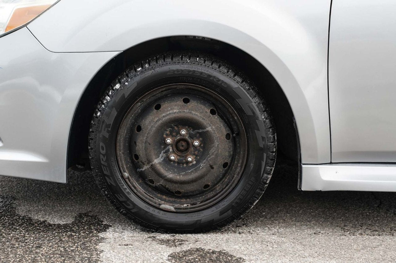 2012 Subaru Legacy 2.5i Premium