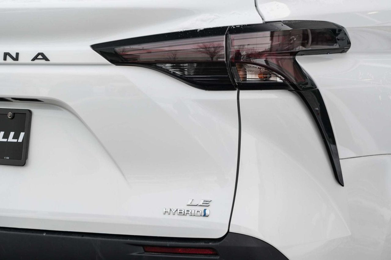 2024 Toyota Sienna LE AWD HYBRIDE 8 PASSAGERS BAS KM CARPLAY