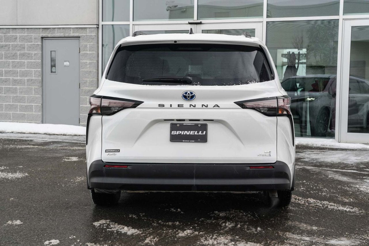 2024 Toyota Sienna LE AWD HYBRIDE 8 PASSAGERS BAS KM CARPLAY