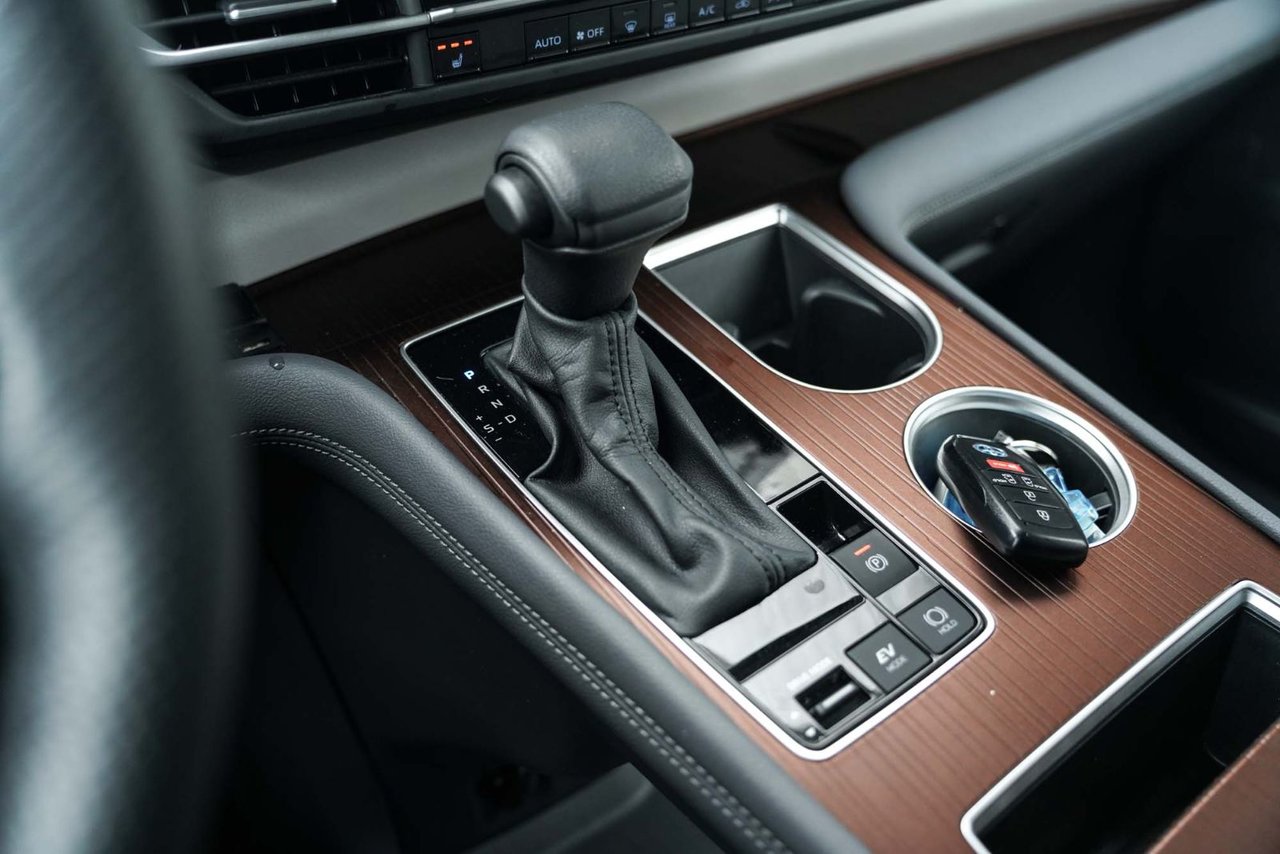 2024 Toyota Sienna LE AWD HYBRIDE 8 PASSAGERS BAS KM CARPLAY