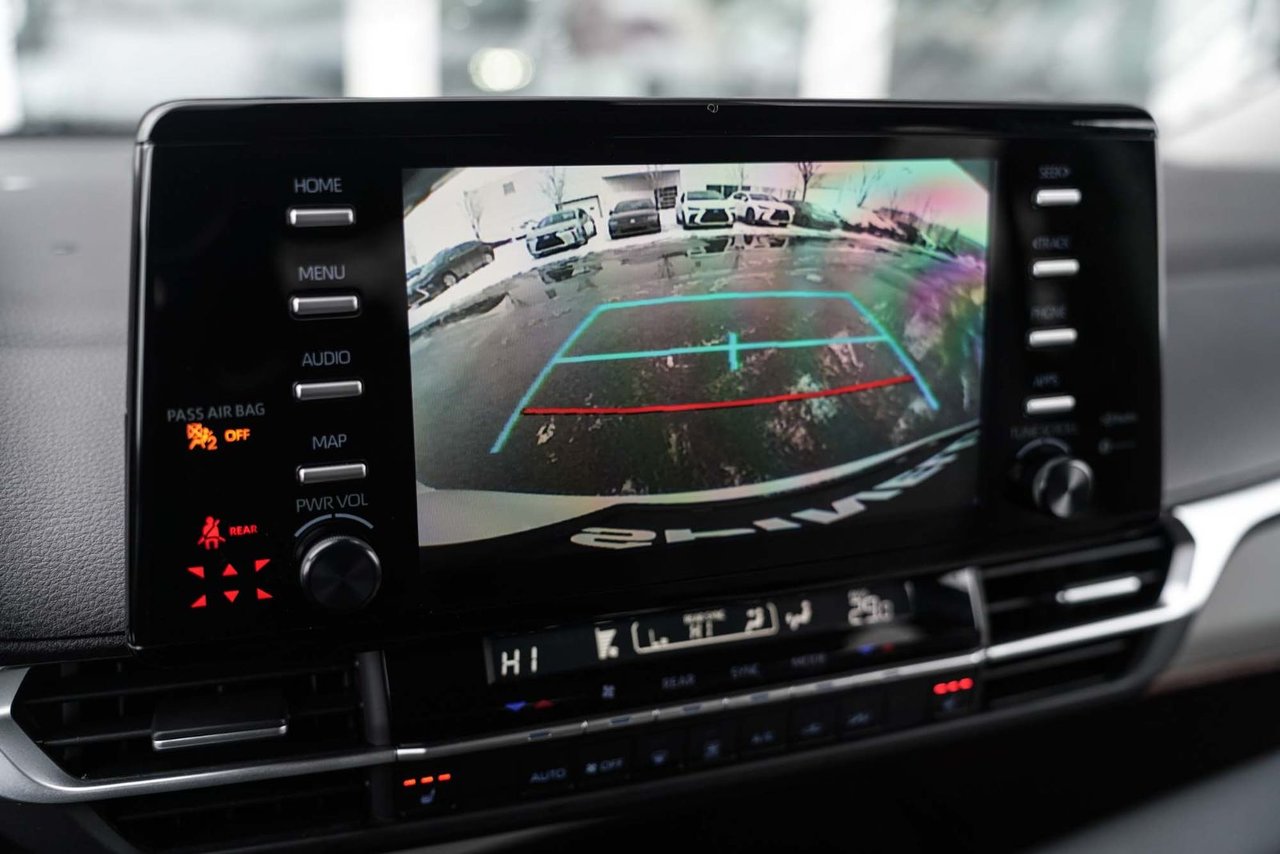 2024 Toyota Sienna LE AWD HYBRIDE 8 PASSAGERS BAS KM CARPLAY