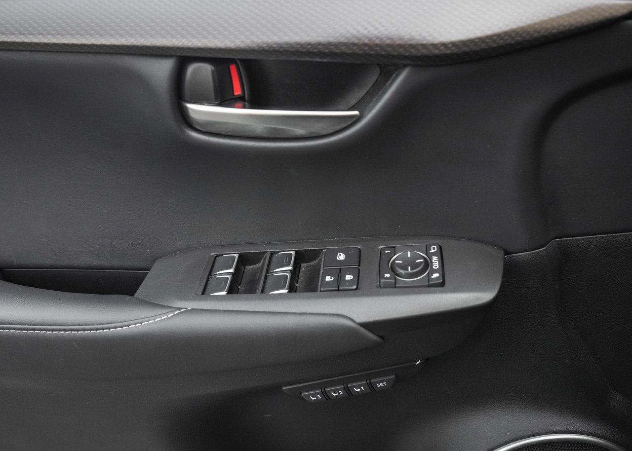 2020 Lexus NX 300 **PREMIUM PACKAGE**