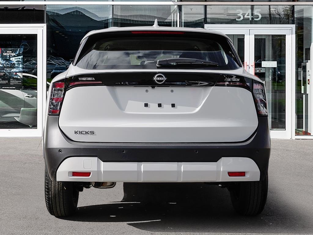 2026 Nissan Kicks S FWD