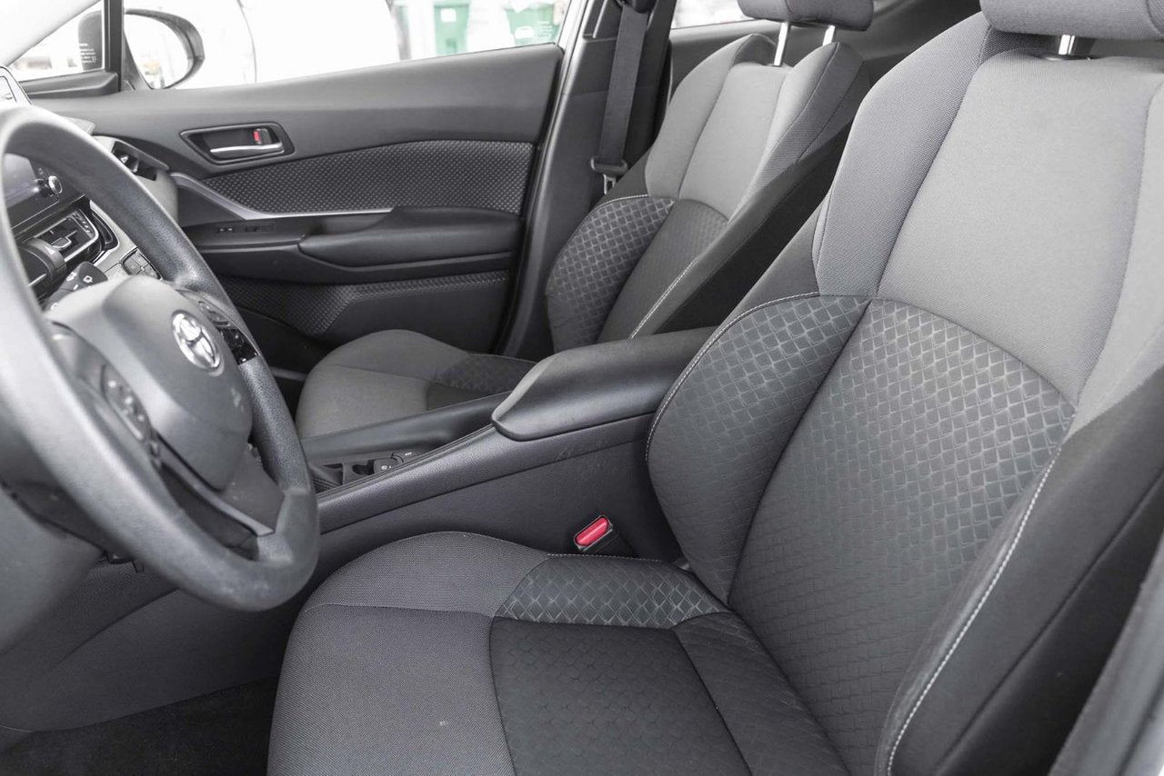 2022 Toyota C-HR LE/ FWD/ 105$ PAR SEMAINE - 84 MOIS