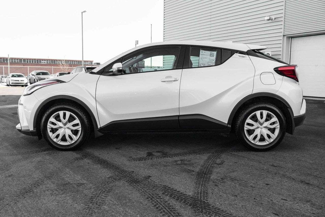 2022 Toyota C-HR LE/ FWD/ 105$ PAR SEMAINE - 84 MOIS