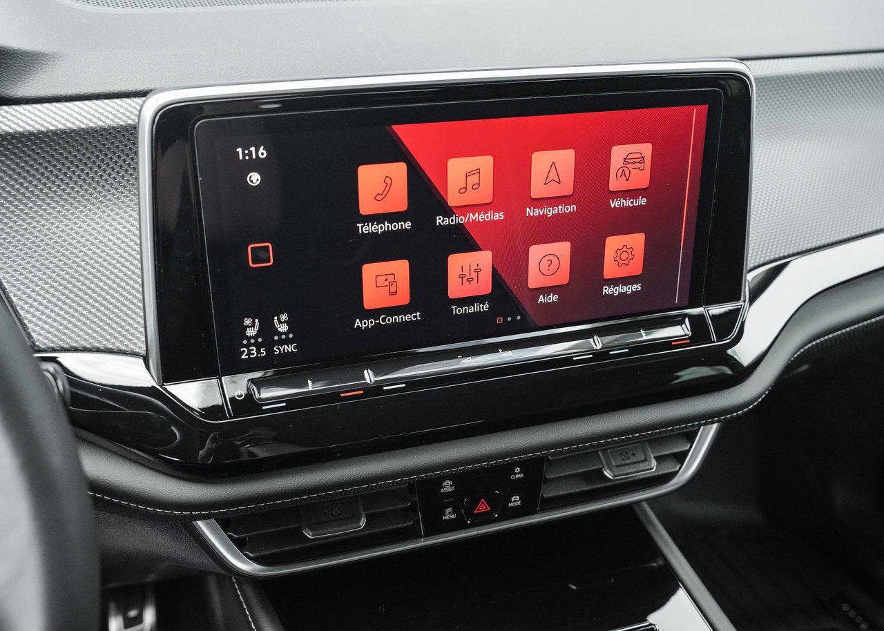 2026 Volkswagen Atlas Cross Sport Execline
