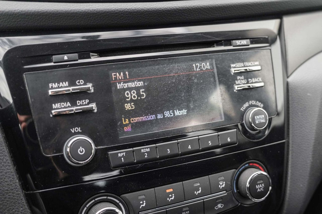 2017 Nissan Qashqai S