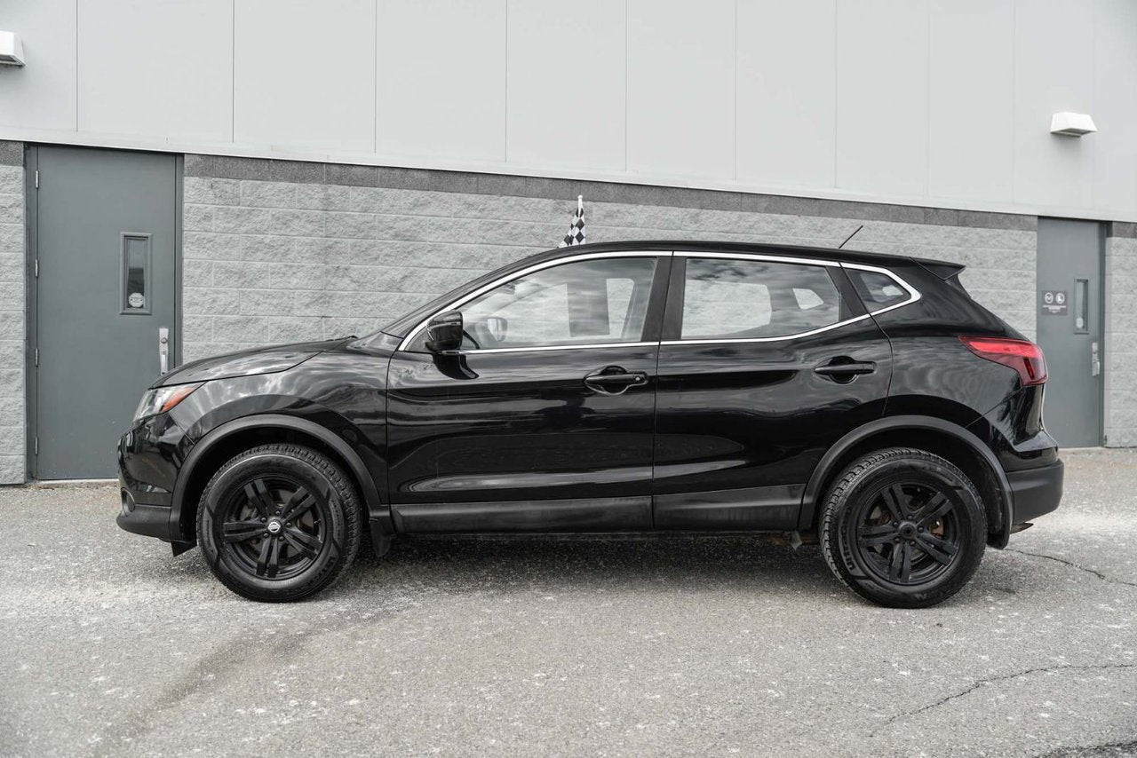 2017 Nissan Qashqai S