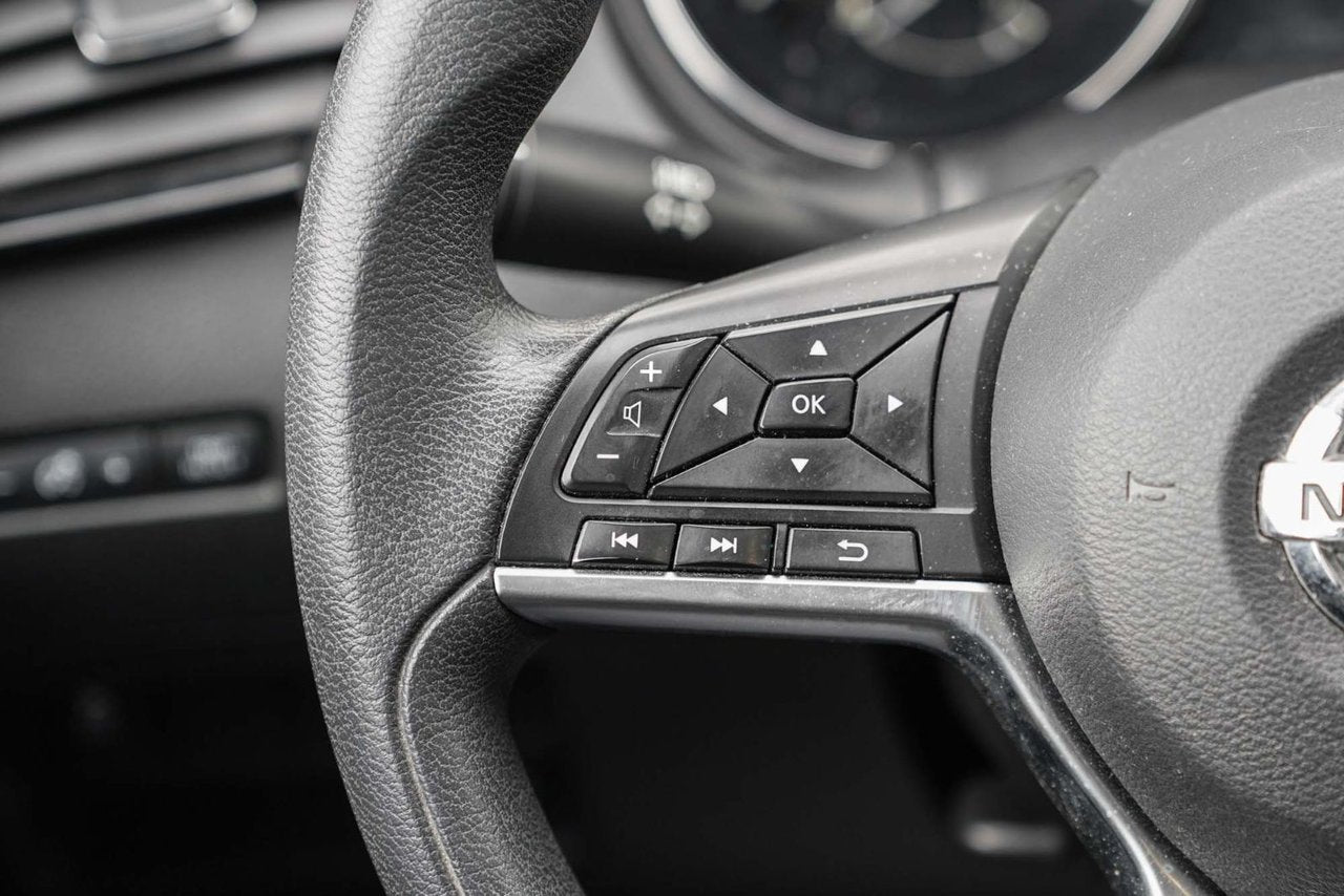 2017 Nissan Qashqai S