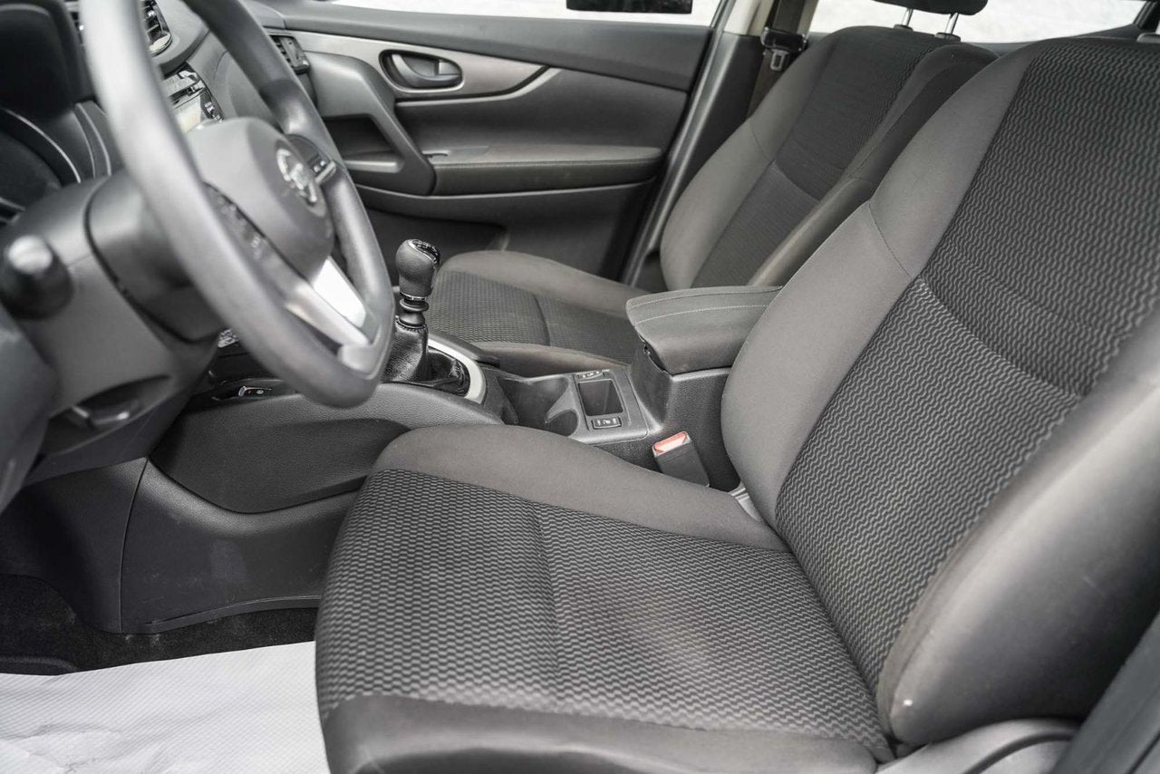 2017 Nissan Qashqai S