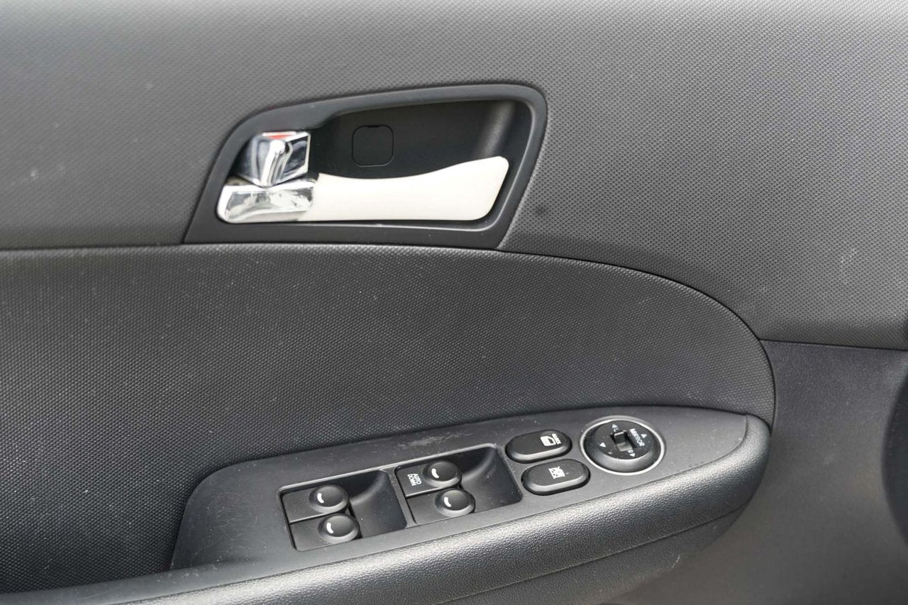 2010 Hyundai Elantra Touring GLS