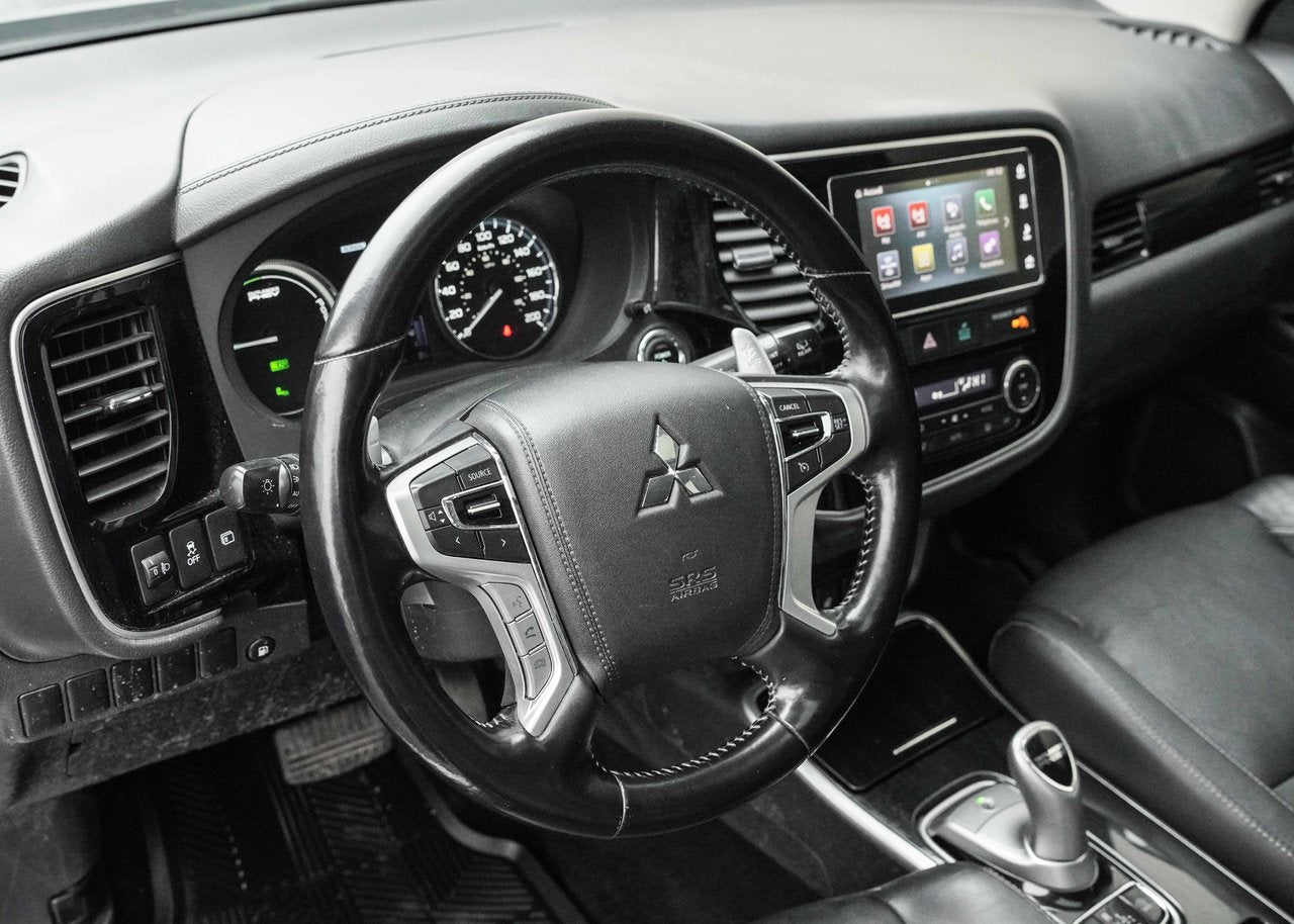 2018 Mitsubishi Outlander PHEV SE-AWC Touring Package
