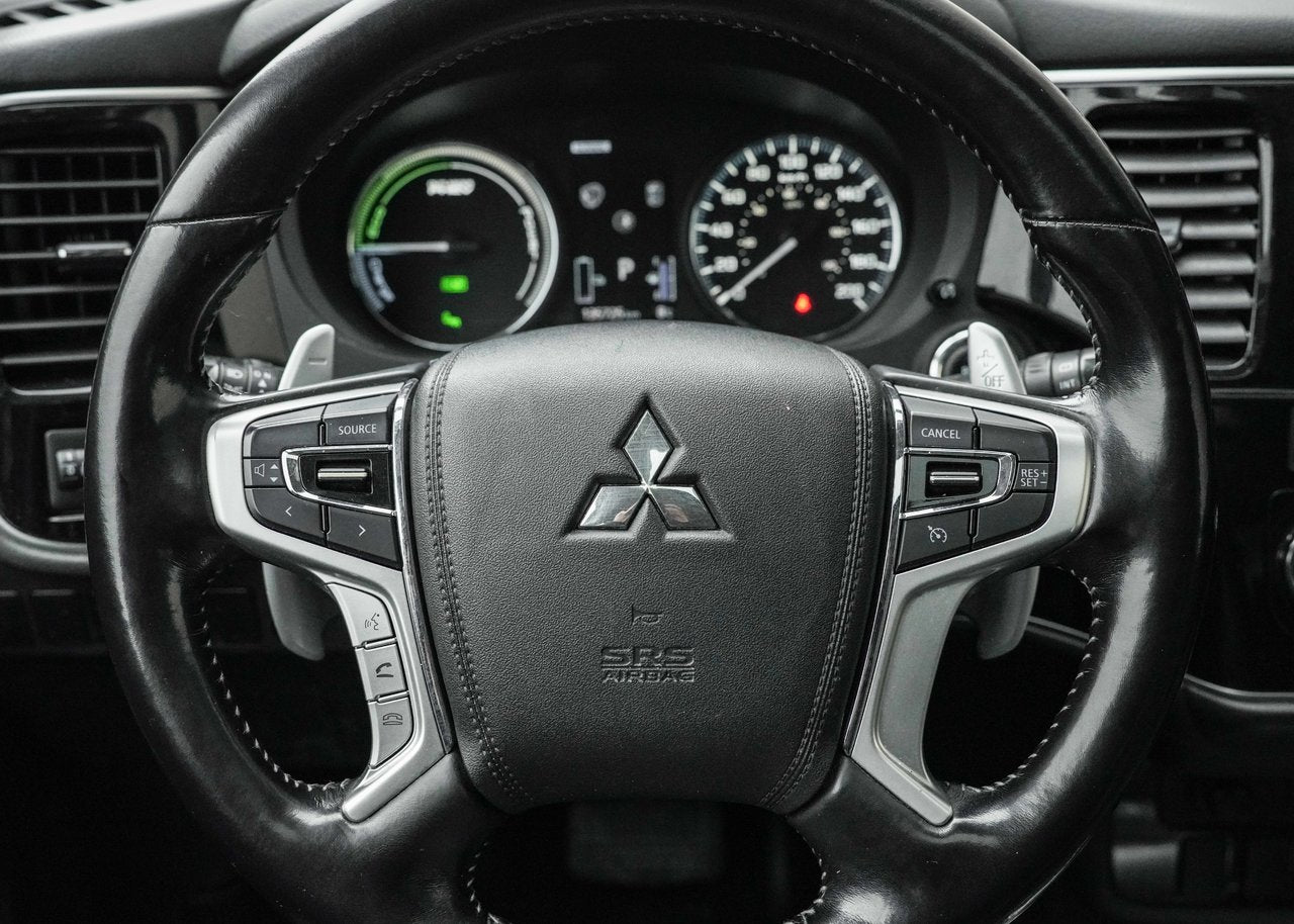 2018 Mitsubishi Outlander PHEV SE-AWC Touring Package