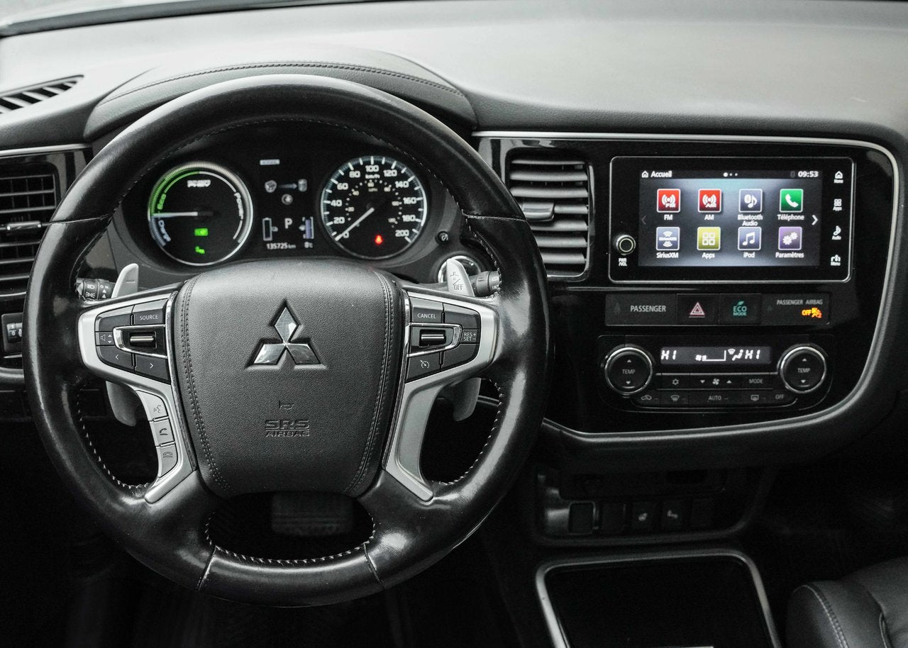 2018 Mitsubishi Outlander PHEV SE-AWC Touring Package