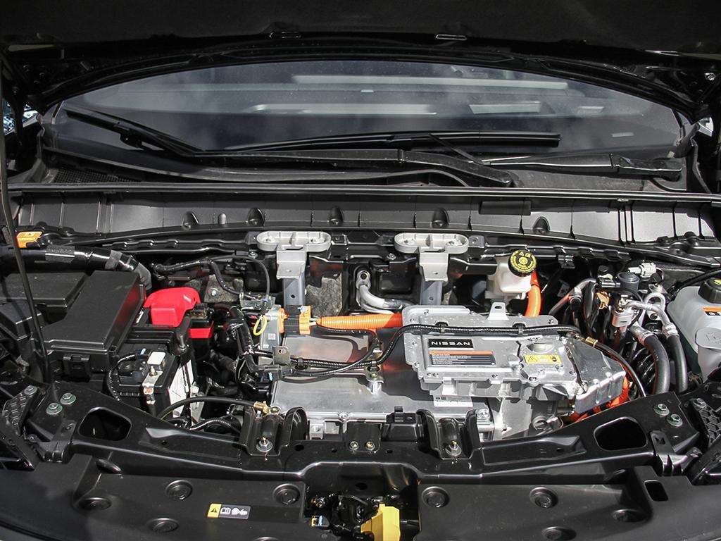 2026 Nissan Leaf PLATINUM+