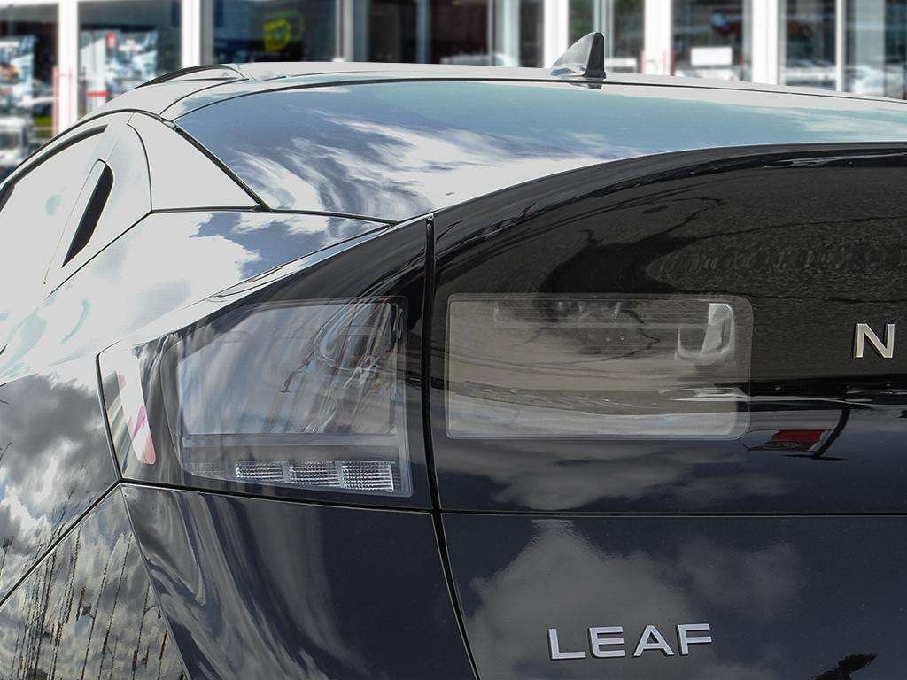 2026 Nissan Leaf PLATINUM+