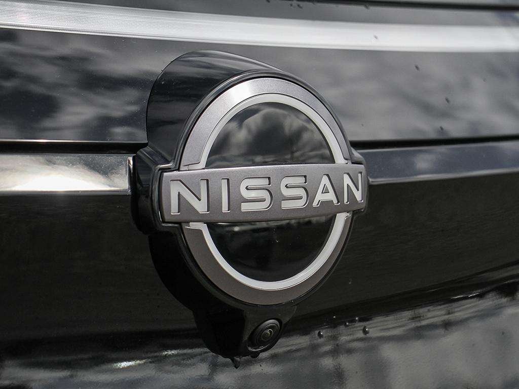 2026 Nissan Leaf PLATINUM+