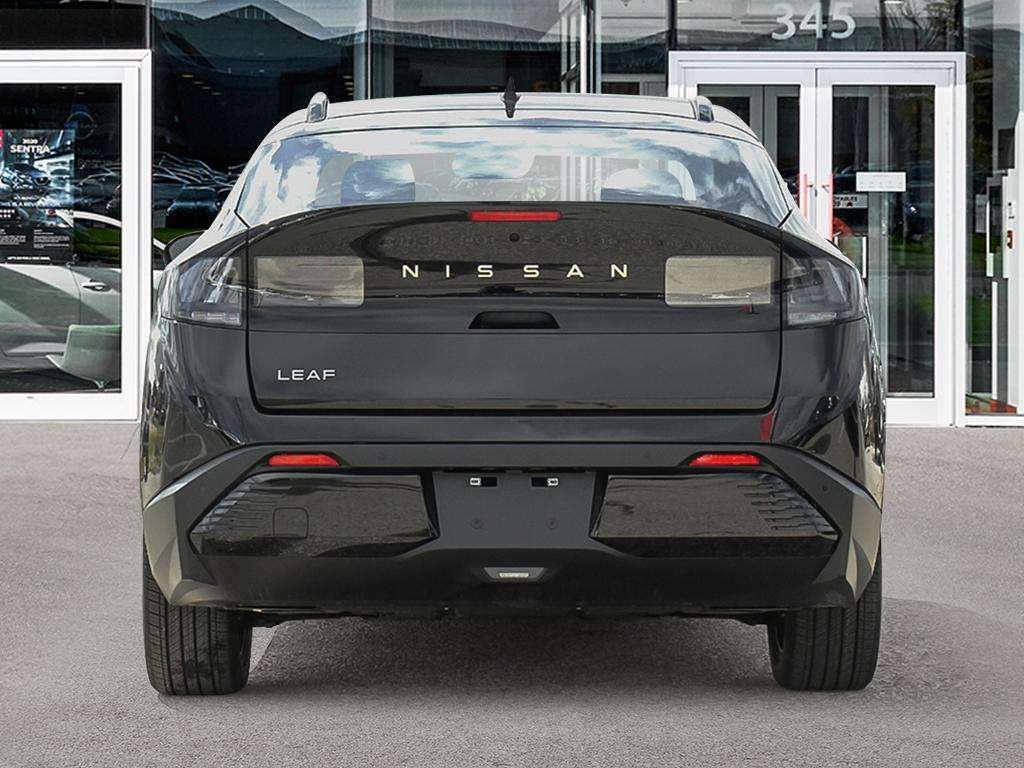 2026 Nissan Leaf PLATINUM+
