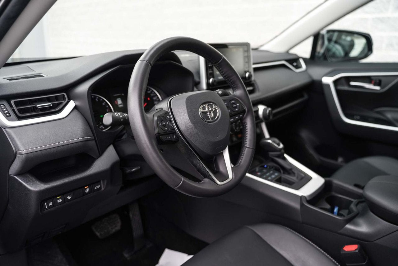 2021 Toyota RAV4 XLE PREMIUM BAS KM AWD CUIR TOIT CARPLAY BLUETOOTH