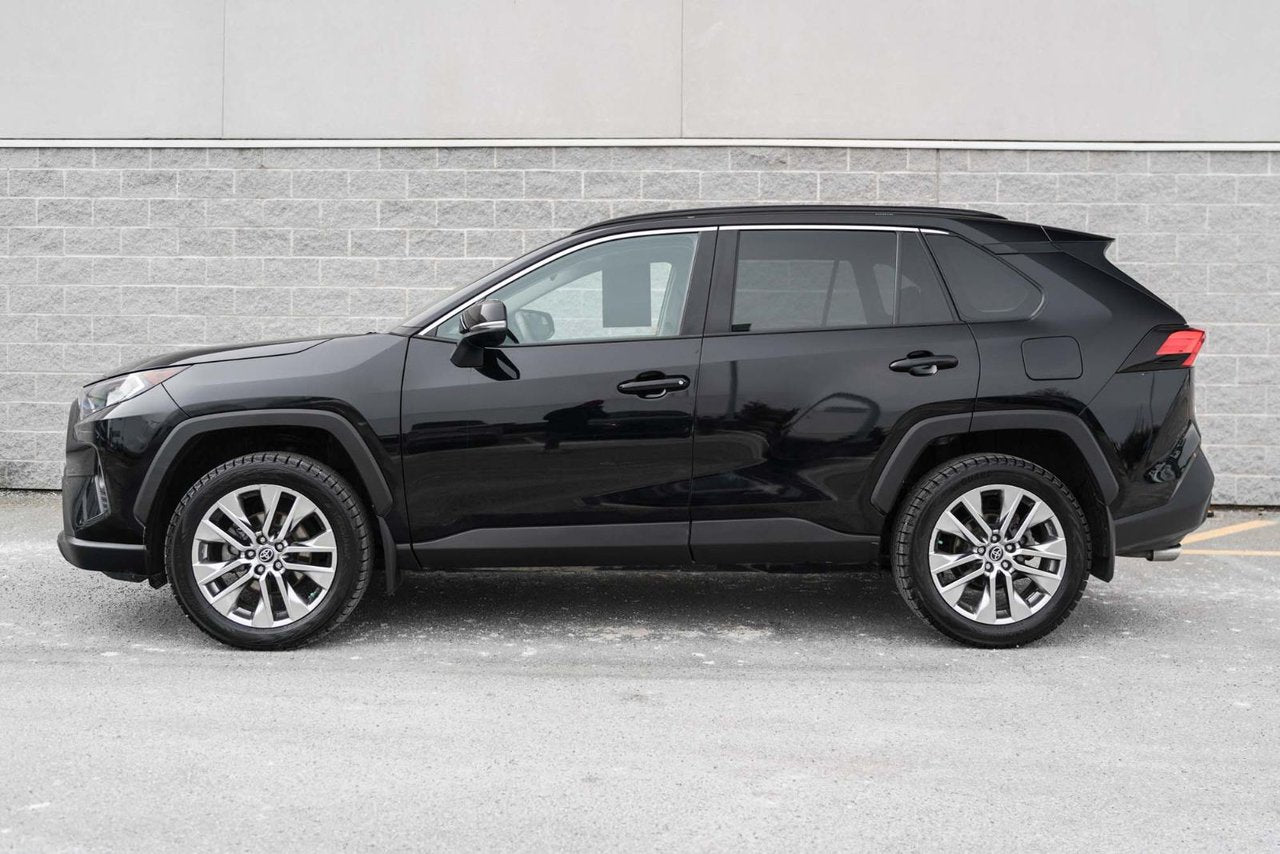 2021 Toyota RAV4 XLE PREMIUM BAS KM AWD CUIR TOIT CARPLAY BLUETOOTH