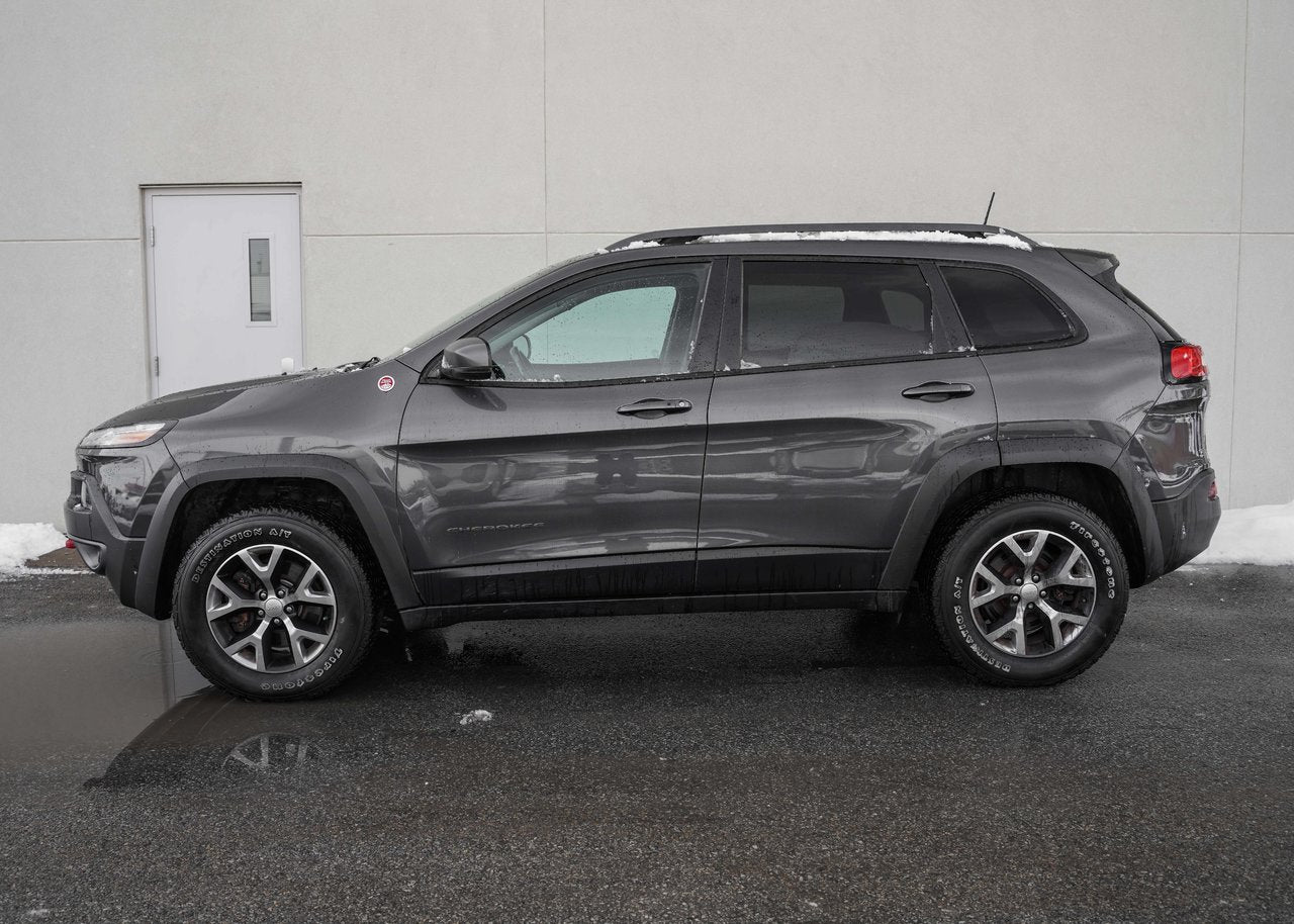 2018 Jeep Cherokee Trailhawk Leather Plus