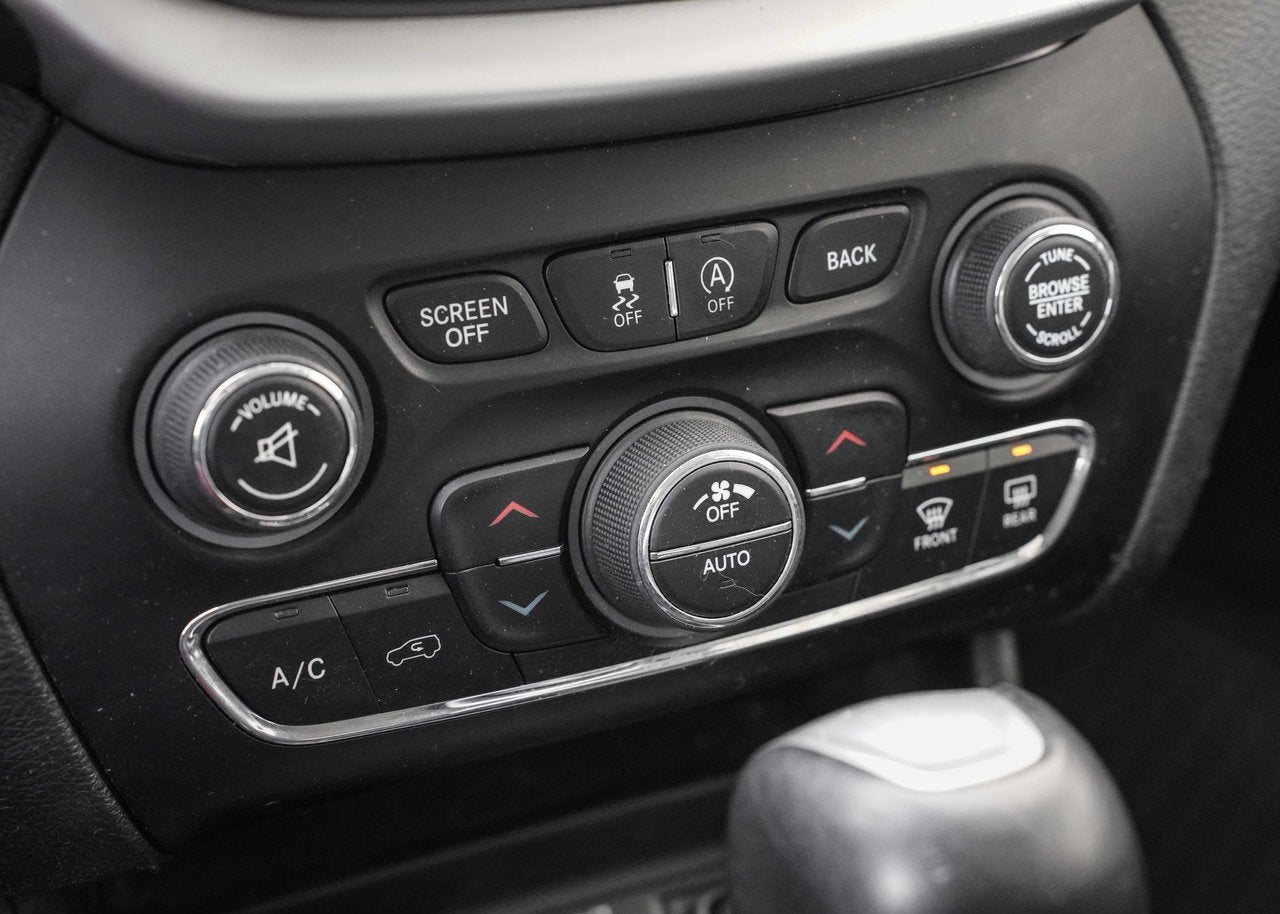 2018 Jeep Cherokee Trailhawk Leather Plus