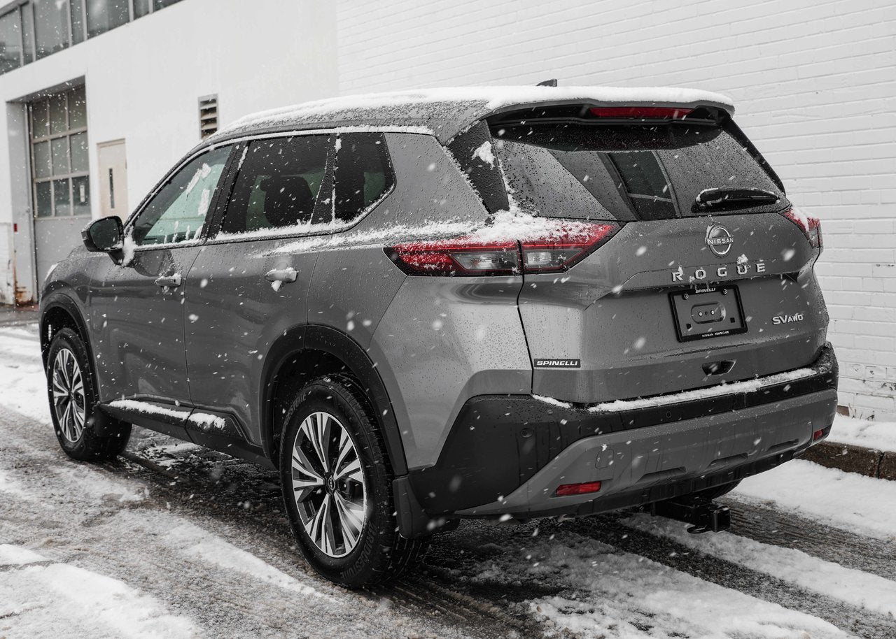 2023 Nissan Rogue SV Moonroof