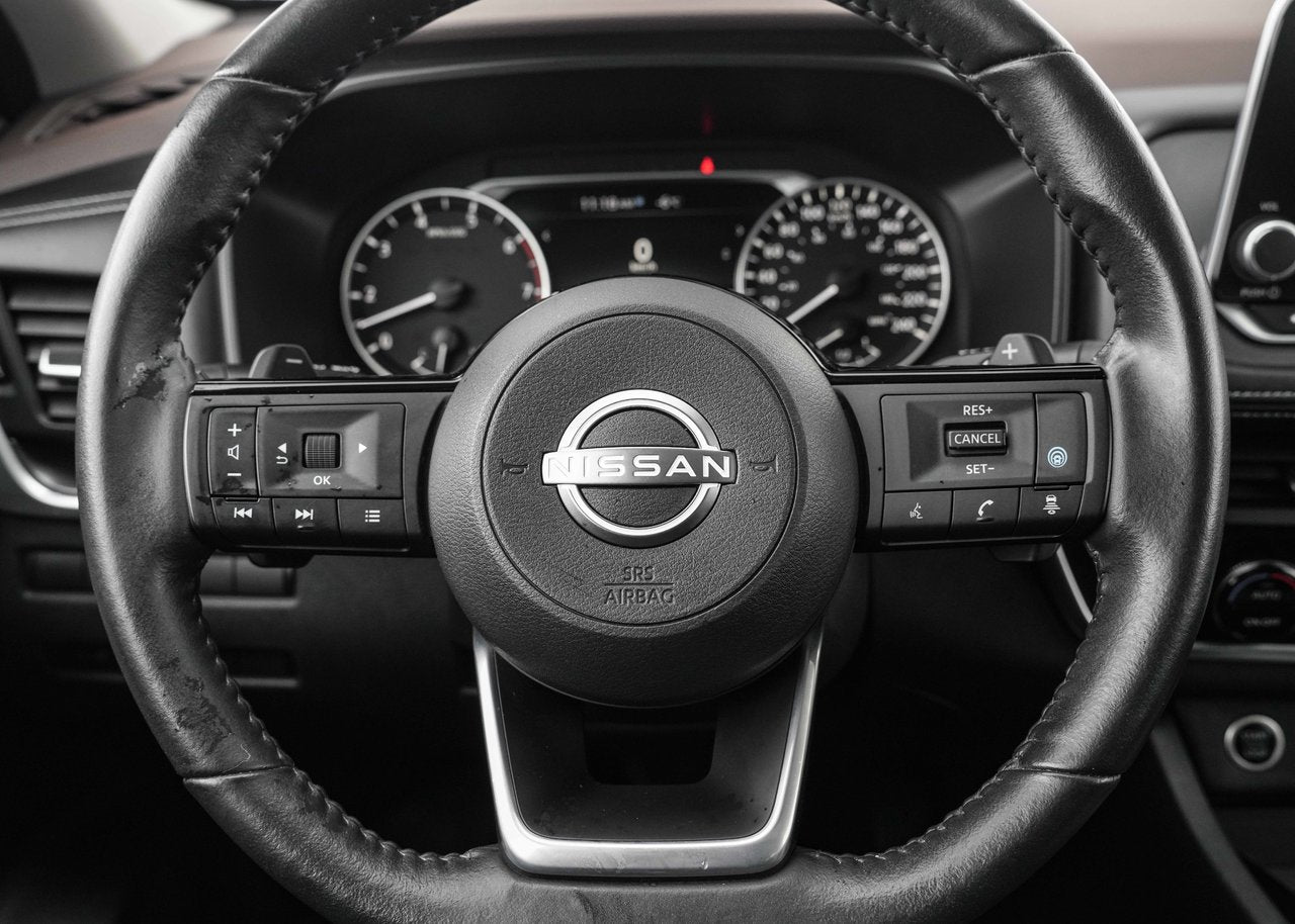 2023 Nissan Rogue SV Moonroof