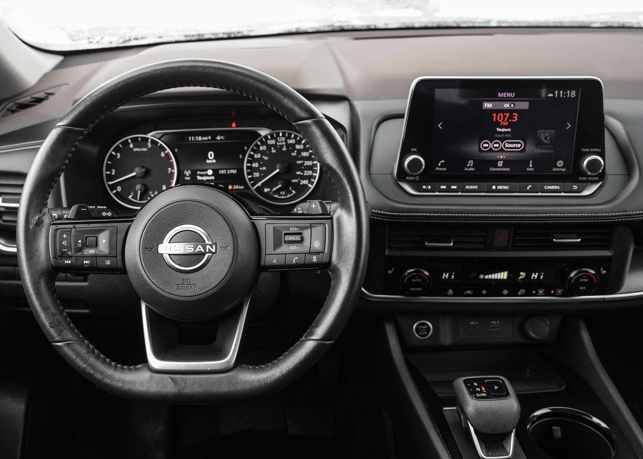 2023 Nissan Rogue SV Moonroof