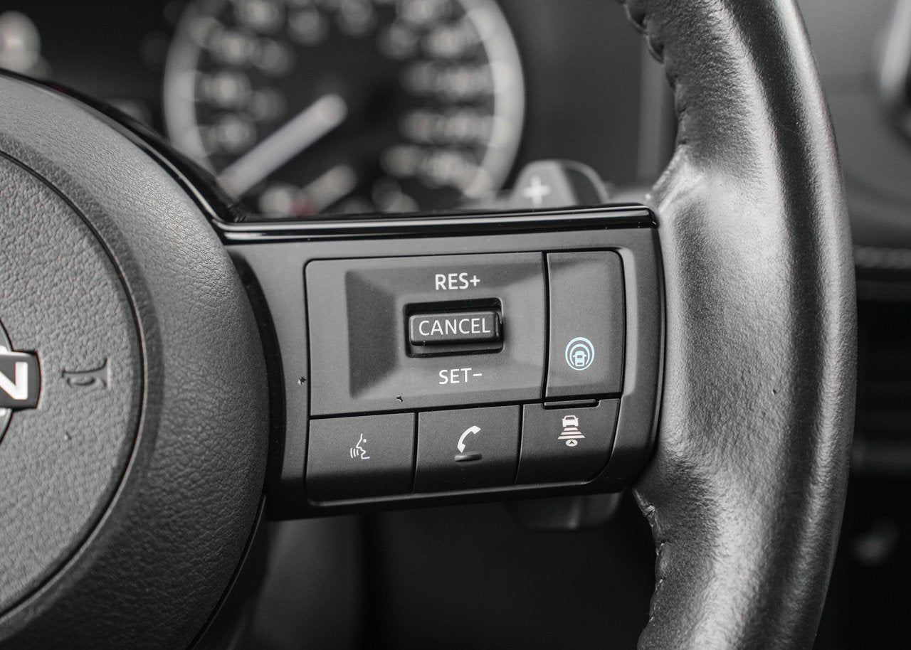 2023 Nissan Rogue SV Moonroof