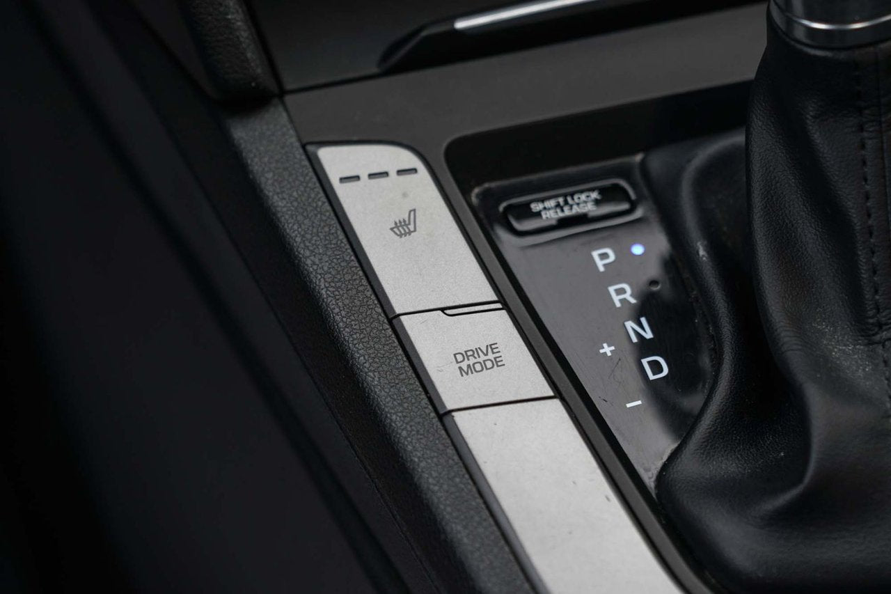 2017 Hyundai Elantra LE