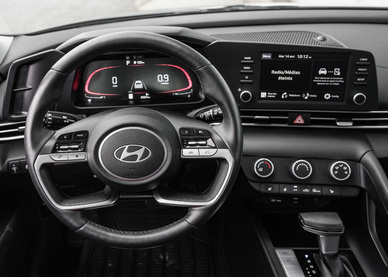2025 Hyundai Elantra PREFFERED
